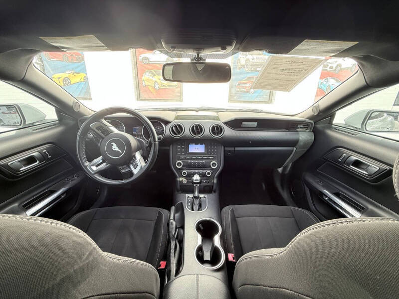 2019 Ford Mustang EcoBoost