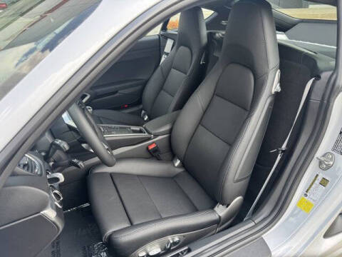 2025 Porsche 718 Cayman