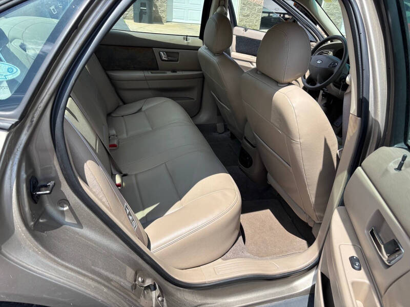 2003 Ford Taurus SES