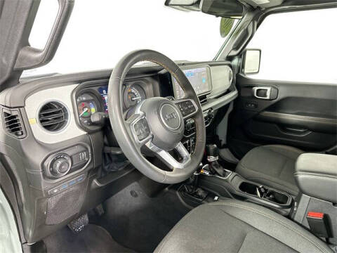 2024 Jeep Wrangler Sahara 4xe