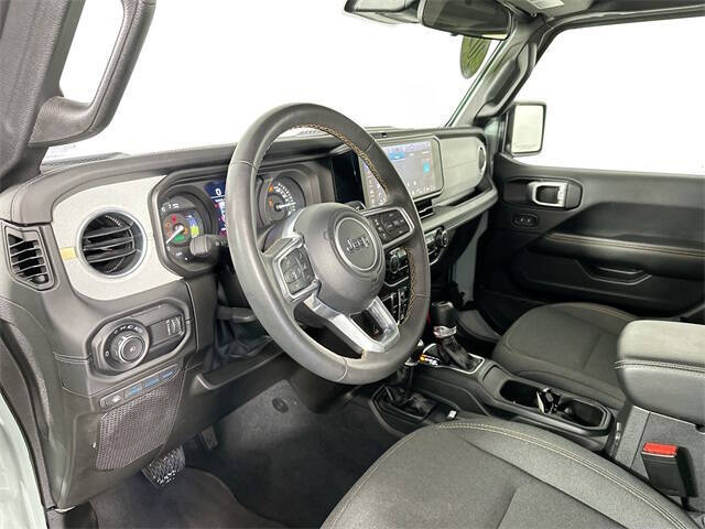 2024 Jeep Wrangler Sahara 4xe