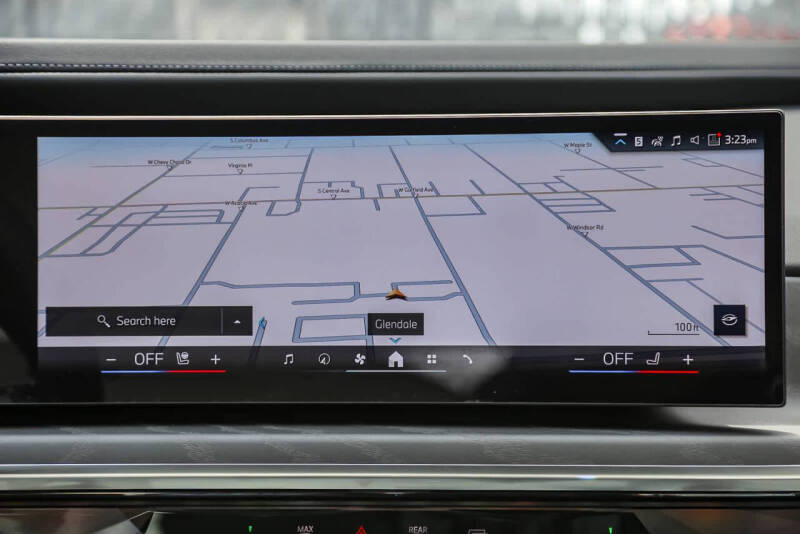 2025 BMW 7 Series 750e xDrive