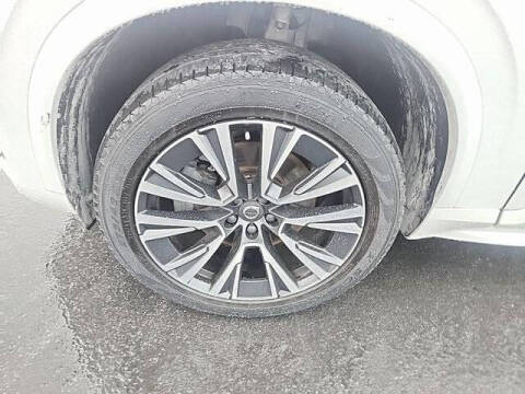 2022 Volvo XC90 T5 Momentum