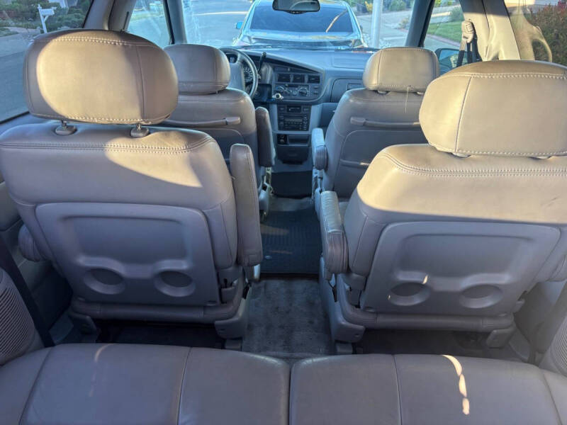 2000 Toyota Sienna XLE