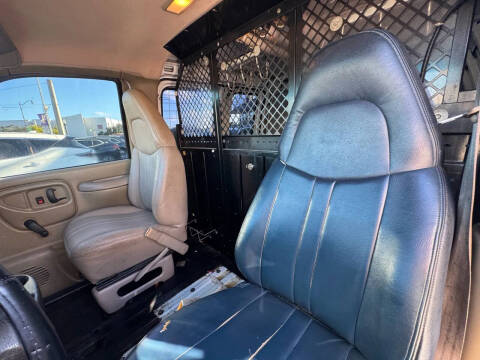 2001 Chevrolet Express G2500