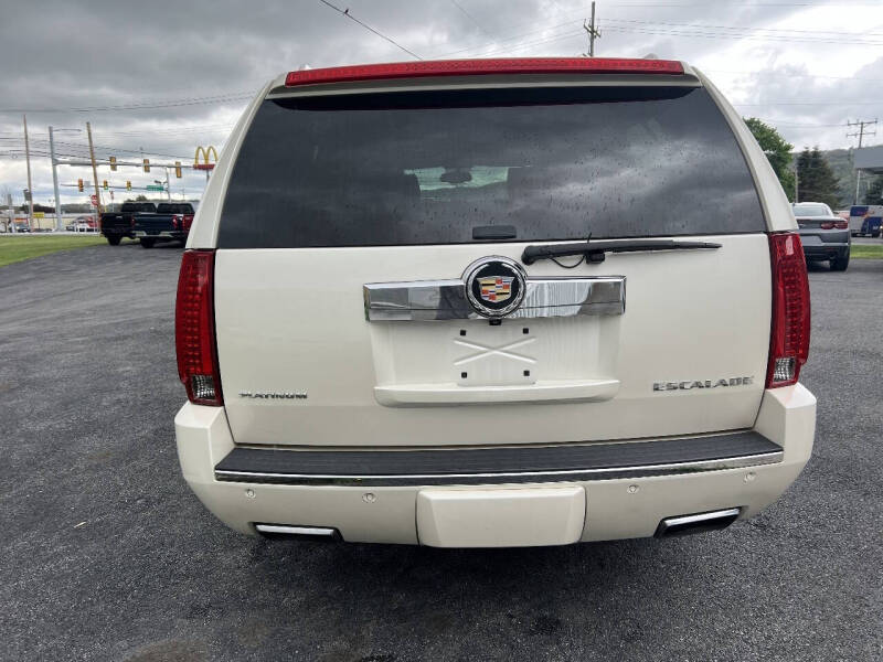 2013 Cadillac Escalade ESV Platinum Edition