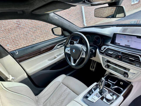 2017 BMW 7 Series 740i