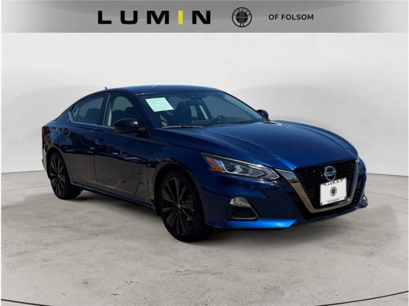2022 Nissan Altima 2.5 SR