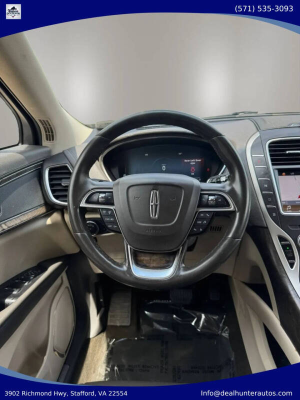 2019 Lincoln Nautilus Select