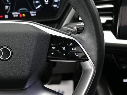 2024 Audi Q4 e-tron quattro Premium 50