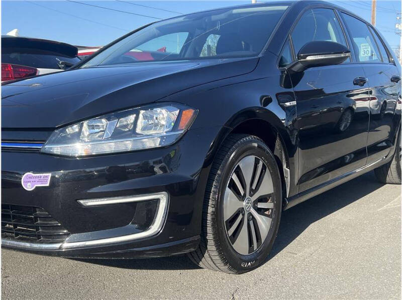2019 Volkswagen e-Golf SE