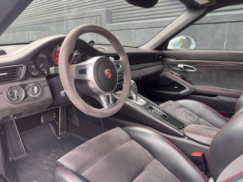 2015 Porsche 911