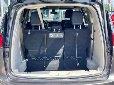 2018 Chrysler Pacifica Touring L