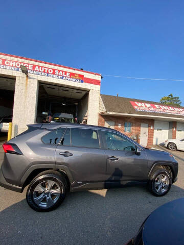 2022 Toyota RAV4 Hybrid LE