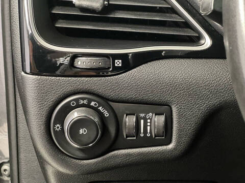 2020 Jeep Cherokee Altitude