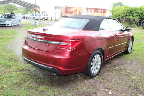 2013 Chrysler 200 Touring