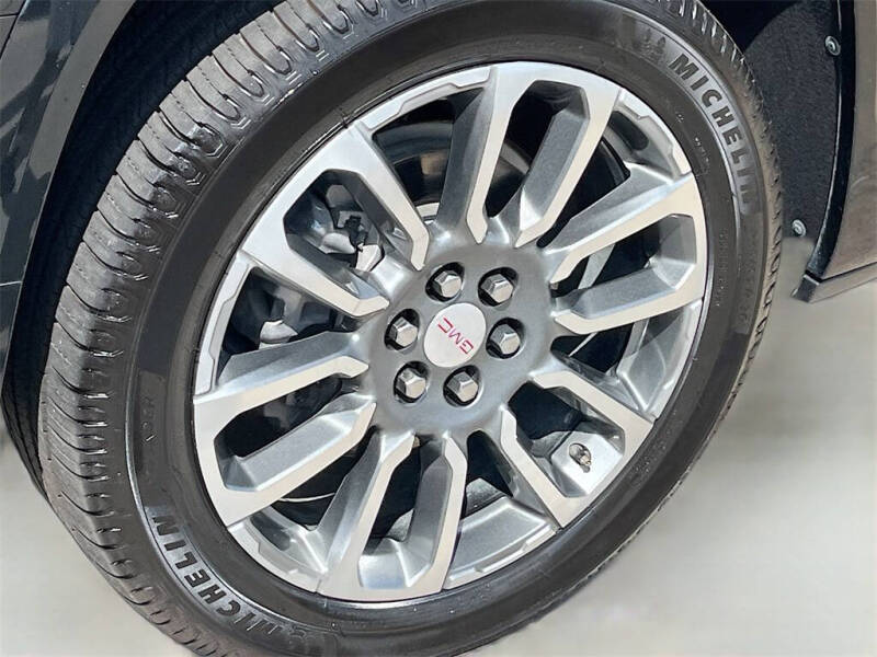 2022 GMC Acadia Denali