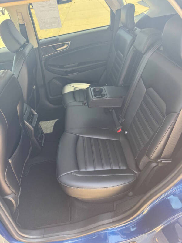 2023 Ford Edge