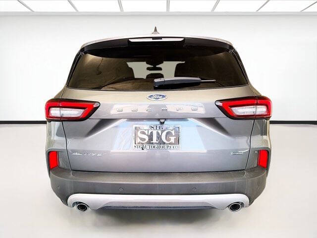 2023 Ford Escape Hybrid Active