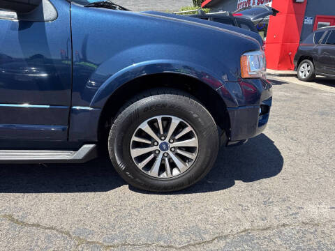 2016 Ford Expedition EL XLT