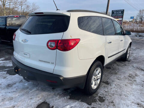 2011 Chevrolet Traverse LS