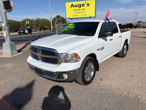 2017 RAM 1500 SLT