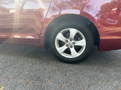 2011 Toyota Sienna LE 7-Passenger Auto Access Seat