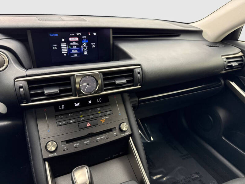 2019 Lexus IS 300