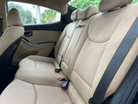 2012 Hyundai Elantra