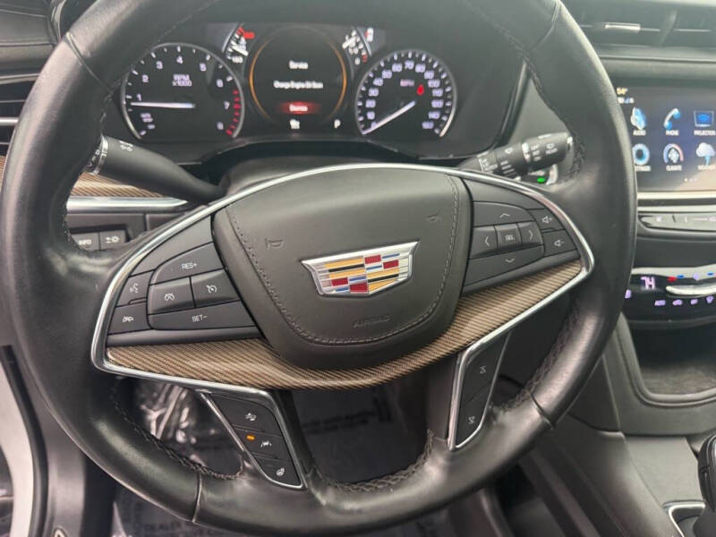 2019 Cadillac XT5 Platinum