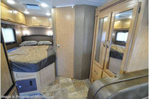 2015 Thor Motor Coach Four Winds Beach Cruiser