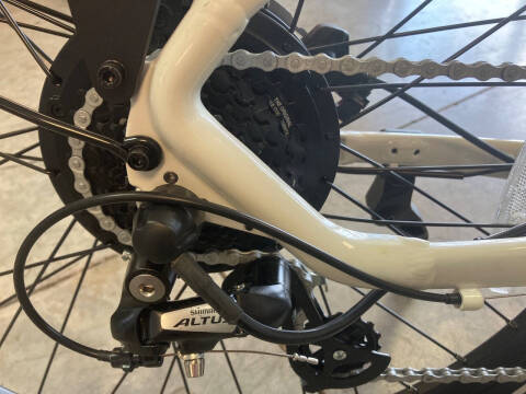 2024 Aventon Ll4f7123