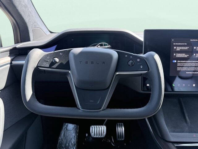 2023 Tesla Model X Standard Range