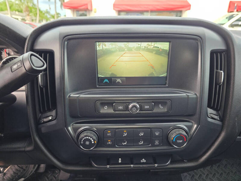 2018 Chevrolet Silverado 1500 Custom