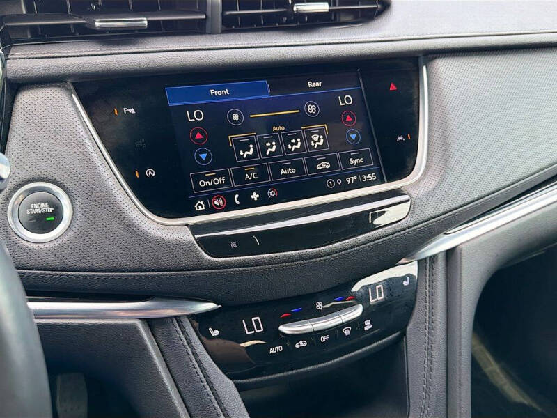2024 Cadillac XT6 Luxury