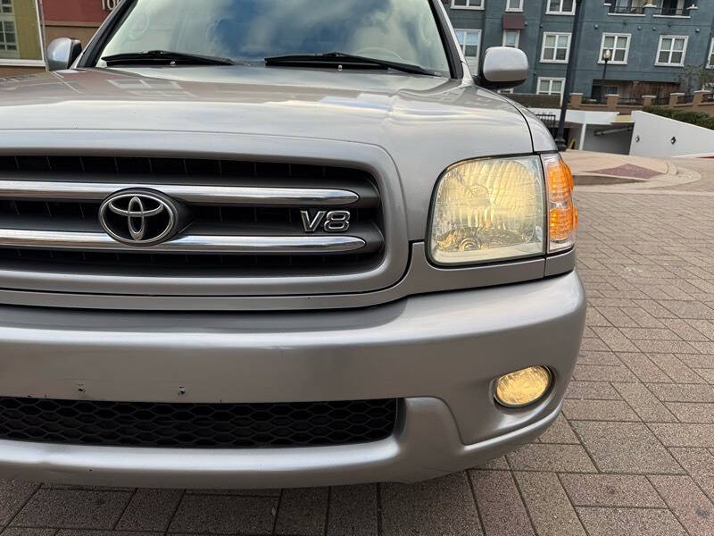 2004 Toyota Sequoia Limited