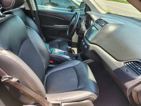 2018 Dodge Journey Crossroad