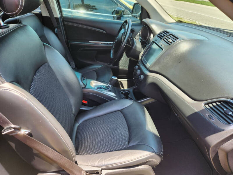 2018 Dodge Journey Crossroad