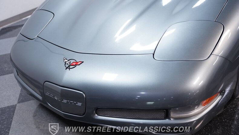 2004 Chevrolet Corvette