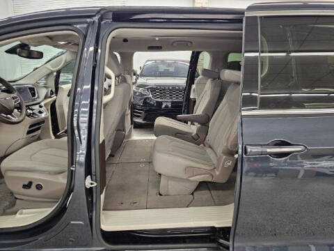 2020 Chrysler Pacifica Touring