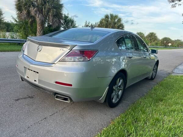 2013 ACURA TL Sedan - $8,999