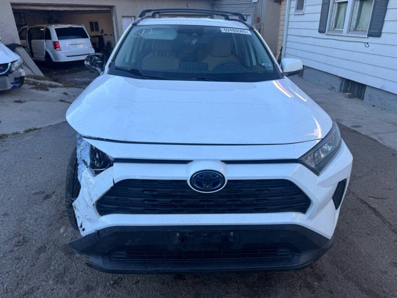 2020 Toyota RAV4 Hybrid LE