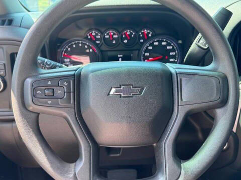 2024 Chevrolet Silverado 1500 Custom