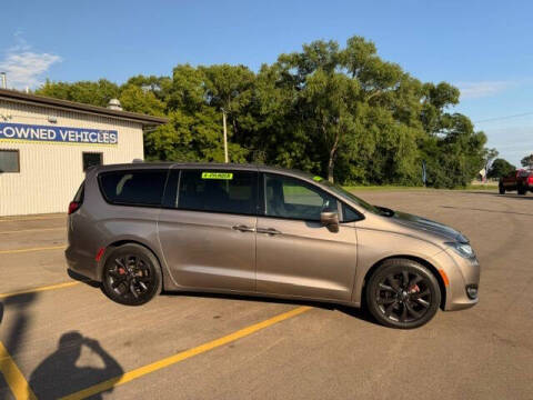 2018 Chrysler Pacifica Touring Plus