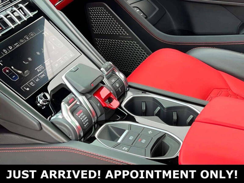 2022 Lamborghini Urus