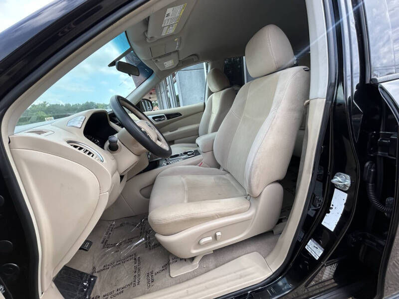 2013 Nissan Pathfinder Platinum