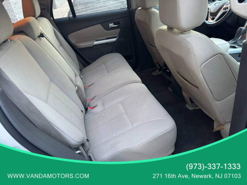 2014 Ford Edge SE
