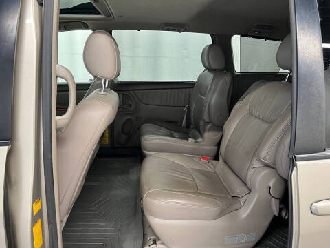 2008 Toyota Sienna XLE