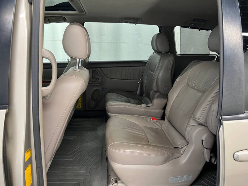 2008 Toyota Sienna XLE