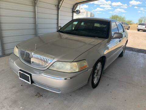 2006 Lincoln Town Car for sale at FELIPE'S AUTO SALES in Bishop TX